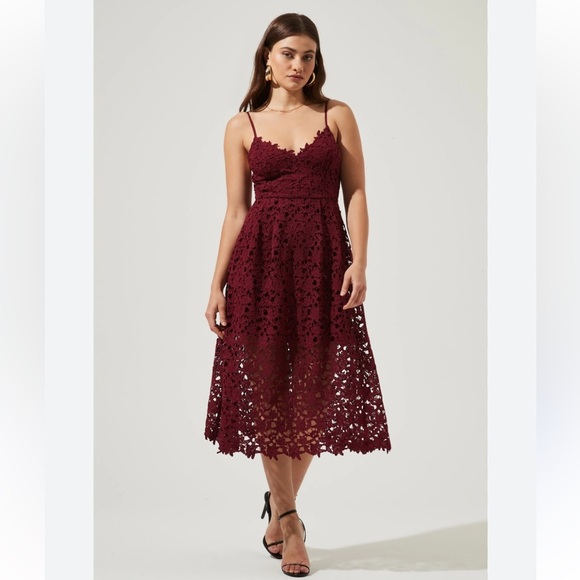 ASTR The Label Lace A Line Midi Dress Size S New With Tag - Picture 1 of 8